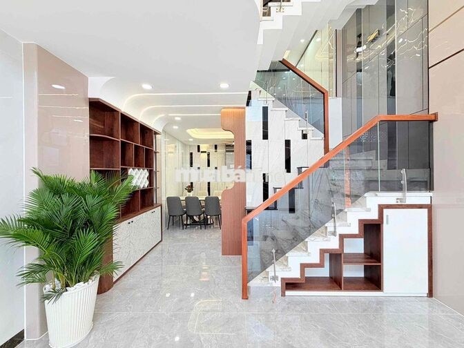 Nhà Ngày Khu Tên Lửa ( 4,6m x 14m ) Nhà Đẹp Full Nội Thất