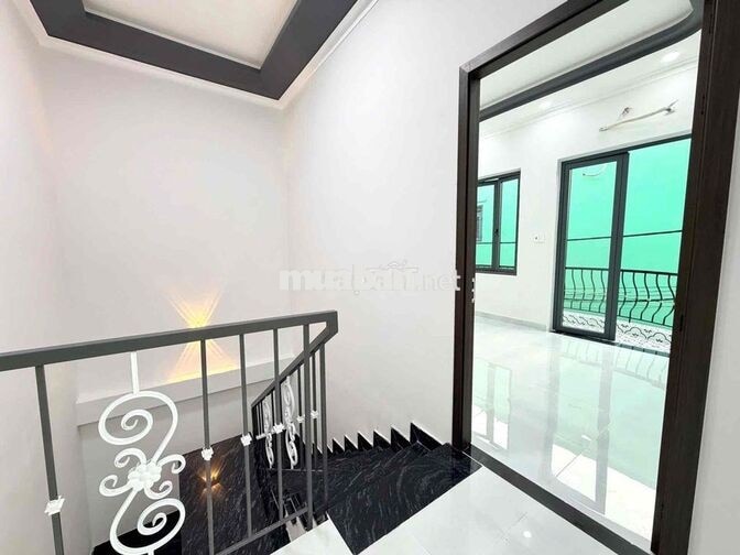 Bán gấp Nhà đẹp 2 Tầng Hương Lộ 2 BTân, 46m2, hẻm 6m thông, chỉ 4ty.