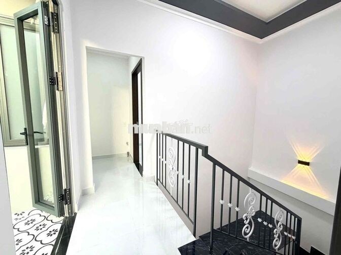 Bán gấp Nhà đẹp 2 Tầng Hương Lộ 2 BTân, 46m2, hẻm 6m thông, chỉ 4ty.