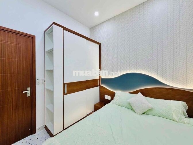 Ngay Lotte Nguyễn Văn Lượng, 30m2, 2 Tầng, chỉ  3tỷ95