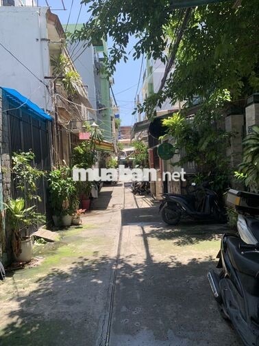 Chính chủ cần bán nhà Quận 1. 49m2. Sổ đầy đủ. TL khách thiện chí