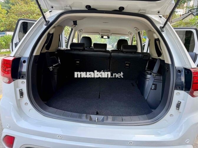 Mitsubishi Outlander 2.0 CVT 2023 Trắng 51000 km