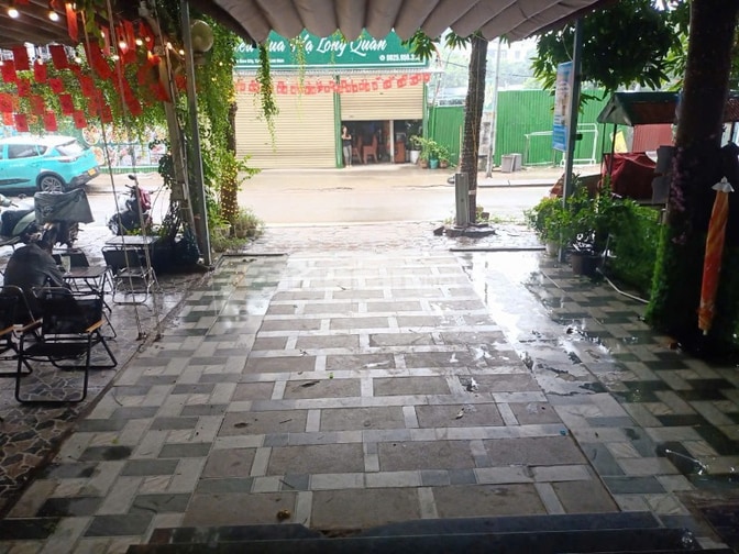 Cần bán gấp Kiot vị trí đắc địa tại Tây Nam Linh Đàm. Sổ Đỏ lâu dài