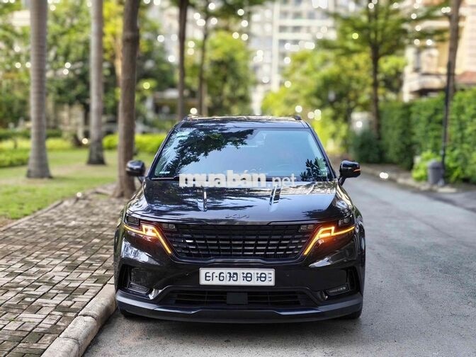 🔴 KIA Carnival 2.2D Signature Đen 7 chỗ