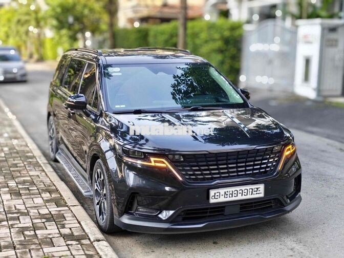 🔴 KIA Carnival 2.2D Signature Đen 7 chỗ