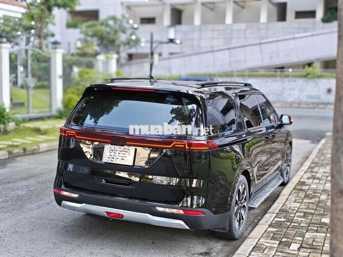 🔴 KIA Carnival 2.2D Signature Đen 7 chỗ