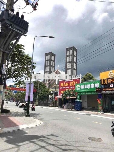 cho thuê nhà lầu 90m2 gần Nhà Thờ và Chợ Dĩ An