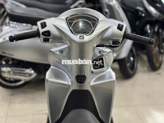 Honda Vision 2023 Bạc Pocher.HSCT.Xe Chất.Giá Tốt