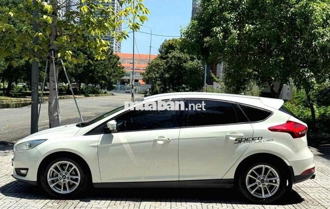 Ford Focus 2019 chỉ 9 vạn