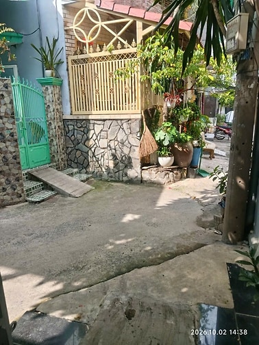 Cho thuê mặt bằng tầng trệt hẻm xe hơi
