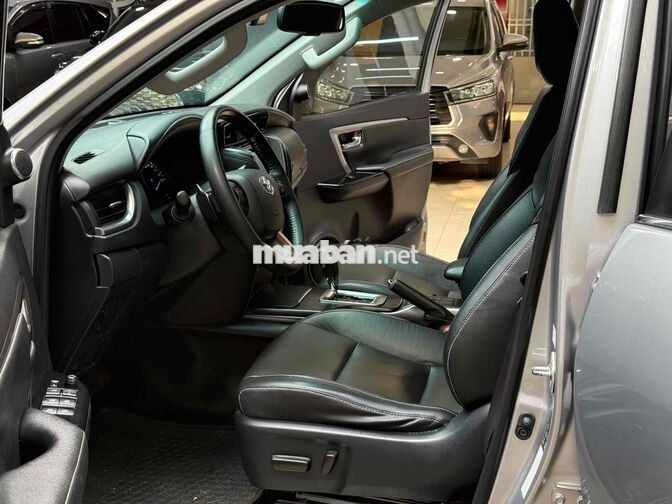 FORTUNER MÁY XĂNG 1 CẦU 2023 - 30,000KM - GIÁ TL