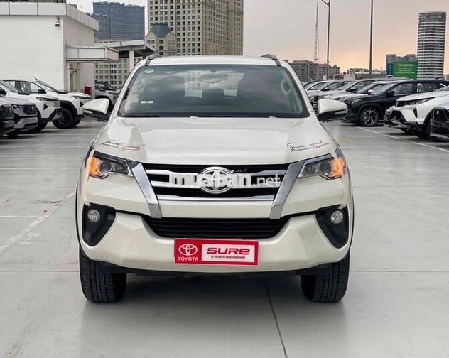 Toyota Fortuner 2017 2.4G MT Trắng 132.000km