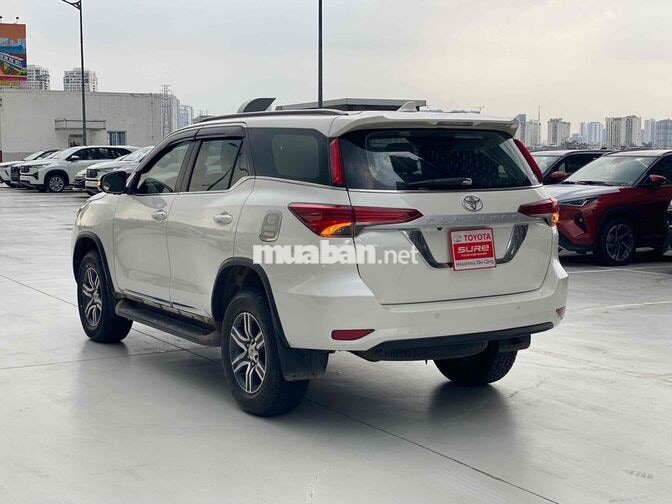Toyota Fortuner 2017 2.4G MT Trắng 132.000km