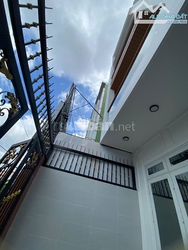 BÁN GẤP MT PHAN XÍCH LONG, 4x20M, 5 TẦNG  80M2 CHỈ 29.8 TỶ 
