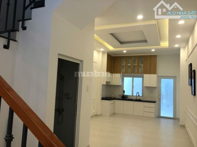 BÁN GẤP MT PHAN XÍCH LONG, 4x20M, 5 TẦNG  80M2 CHỈ 29.8 TỶ 