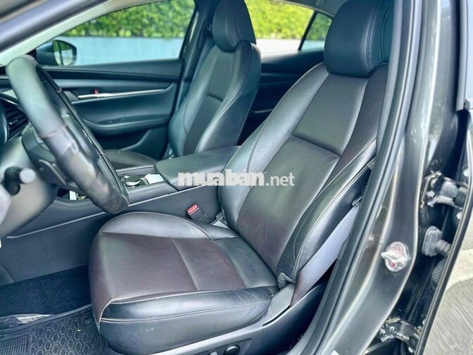 Mazda Mazda 3 Luxury 2023 Xám 18000 km