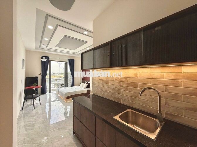 STUDIO BAN CÔNG DI CHUYỂN NHANH ĐH VĂN LANG, ĐH IUH - DƯƠNG QUẢNG HÀM