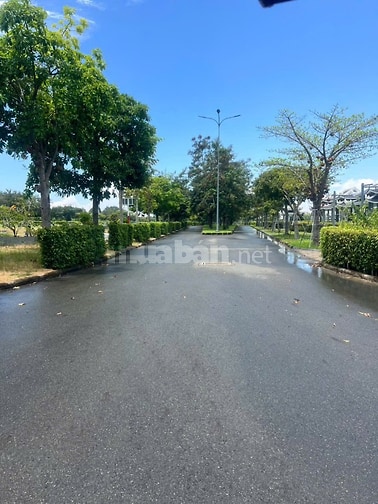 Mộ Đơn Sala Garden. Giá 108 Triệu. Hướng Đông Nam, Gần Đường Chính