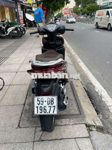 Honda Vision 2025 Cao Cấp màu Đỏ