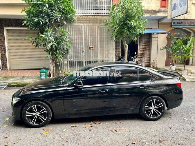 BMW 328i 2012 Đen Tự động 8 cấp