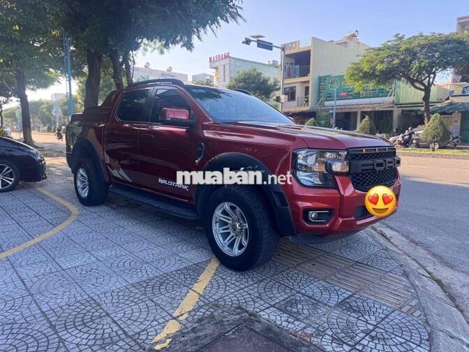 Ford Ranger XLS 2023 Tự động Đỏ