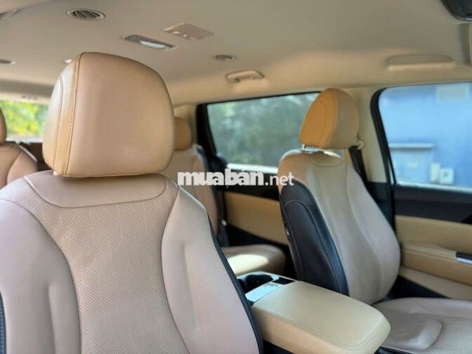 KIA CARNIVAL LUXURY 2.2D 2023