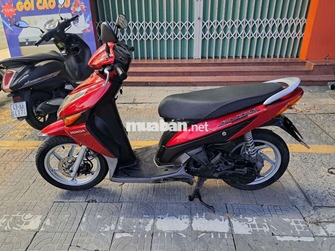 Honda Vision 2025 Cao Cấp màu Đỏ