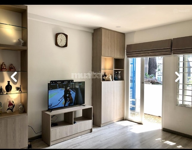 Chính chủ bán căn hộ chung cư Lý Văn Phức, Quận 1, 60m2, sổ hồng