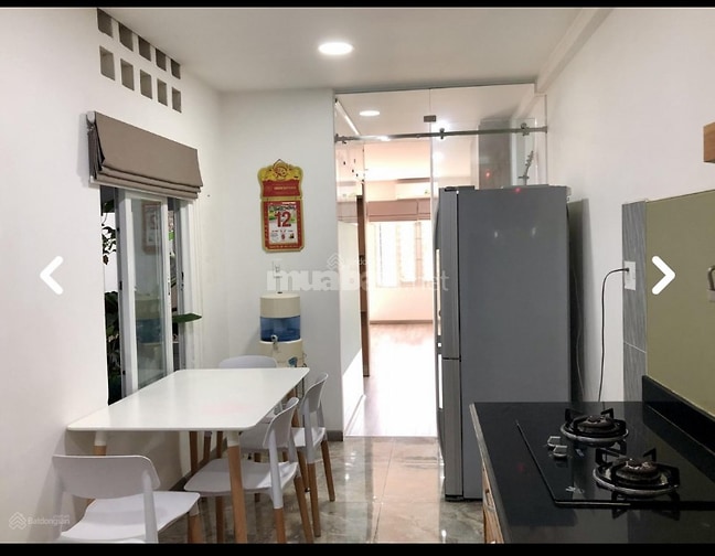 Chính chủ bán căn hộ chung cư Lý Văn Phức, Quận 1, 60m2, sổ hồng