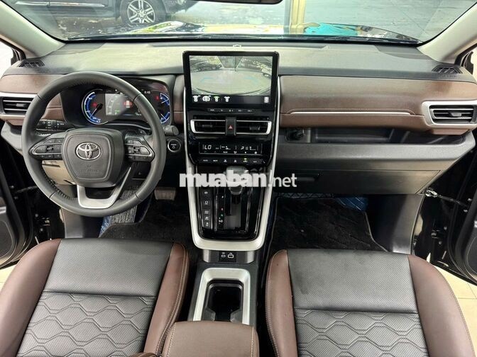 Innova Cross Hybrid 2025- Đen - 44.614 Km - Còn TL