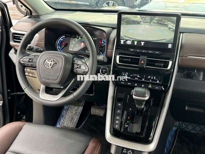 Innova Cross Hybrid 2025- Đen - 44.614 Km - Còn TL