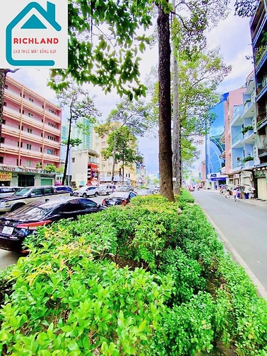 Cho thuê khách sạn MT Châu Văn Liêm_Q5: có 45 phòng full nội thất