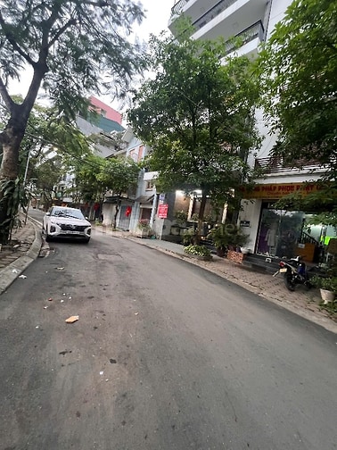CẦN BÁN SIÊU PHẨM DÒNG TIỀN TÂY HỒ. TÒA CHCC KHU VỰC TRỊNH CÔNG SƠN