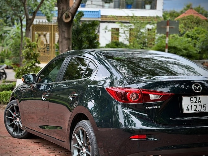 mazda 3 sản xuất 2015 phiên bản 2.0