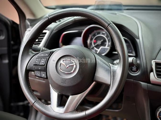 mazda 3 sản xuất 2015 phiên bản 2.0