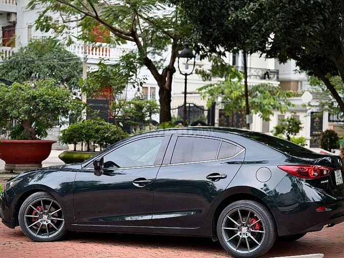 mazda 3 sản xuất 2015 phiên bản 2.0