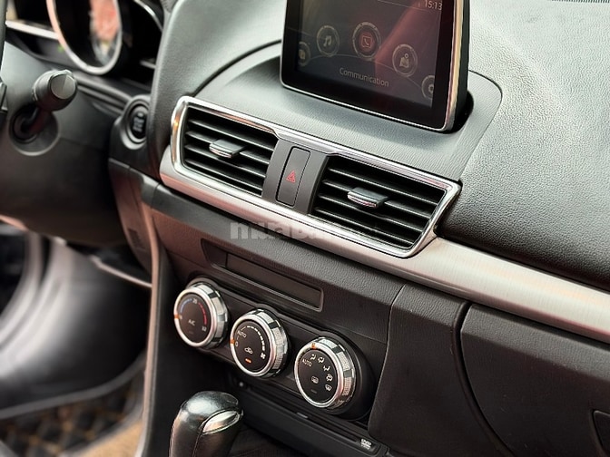 mazda 3 sản xuất 2015 phiên bản 2.0