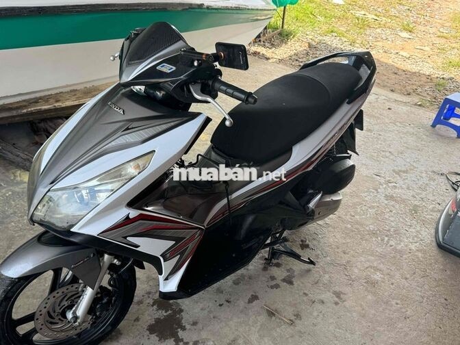 Honda Air Blade Trắng xám
