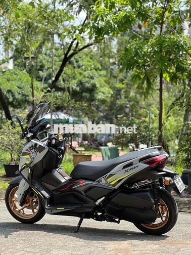 Yamaha Xmax300 2025 Xám 1.300km, có giao lưu xe.