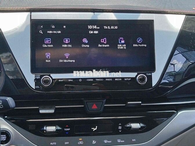 KIA Carens Signature 1.4T 2024 Trắng ghế da