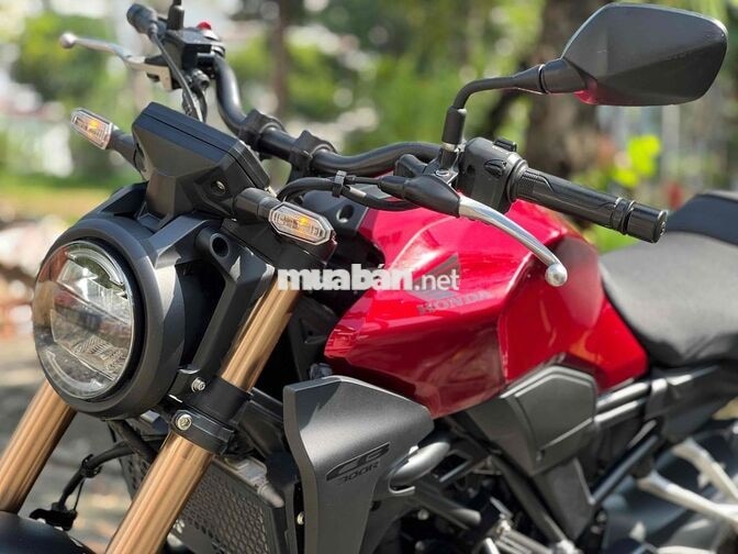 Honda CB300R 2022 Đỏ Đen 6.200km, có giao lưu xe.