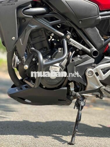 Honda CB300R 2022 Đỏ Đen 6.200km, có giao lưu xe.
