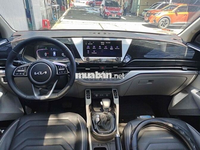 KIA Carens Signature 1.4T 2024 Trắng ghế da