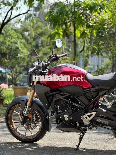 Honda CB300R 2022 Đỏ Đen 6.200km, có giao lưu xe.