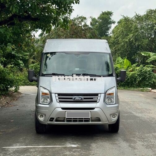 Ford Transit 2016 tải van 6 chổ 900kg màu bạc