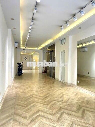 Mặt bằng siêu đẹp mặt phố Huế - 110m2 - vỉa hè rộng