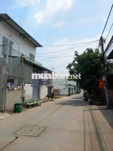 cho thuê nhà xưởng điện 3 pha đường xe tải 1/ nữ dân công nền gạch men