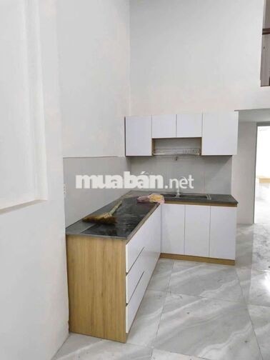 Cho thuê nhà mới 2 pn 2wc hẻm 53 Hoàng Diệu, Phú Nhuận 