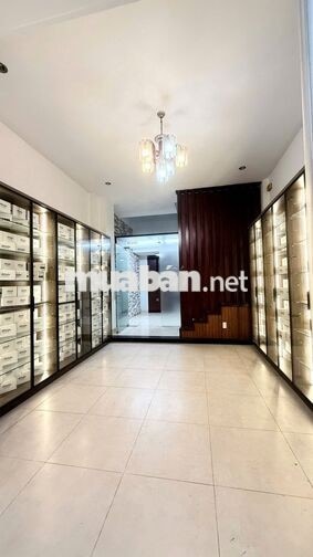 Cho thuê văn phòng công ty với diện tích 72m2 4x18, 4 tầng, 7PN, 6WC