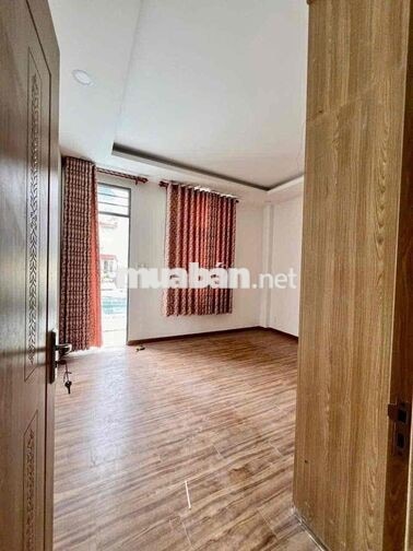 Cho Thuê Biệt Thự DT 8x15m 1Trệt 2Lầu 4Pn 3Wc Đường Nhựa Thông Xe Tải